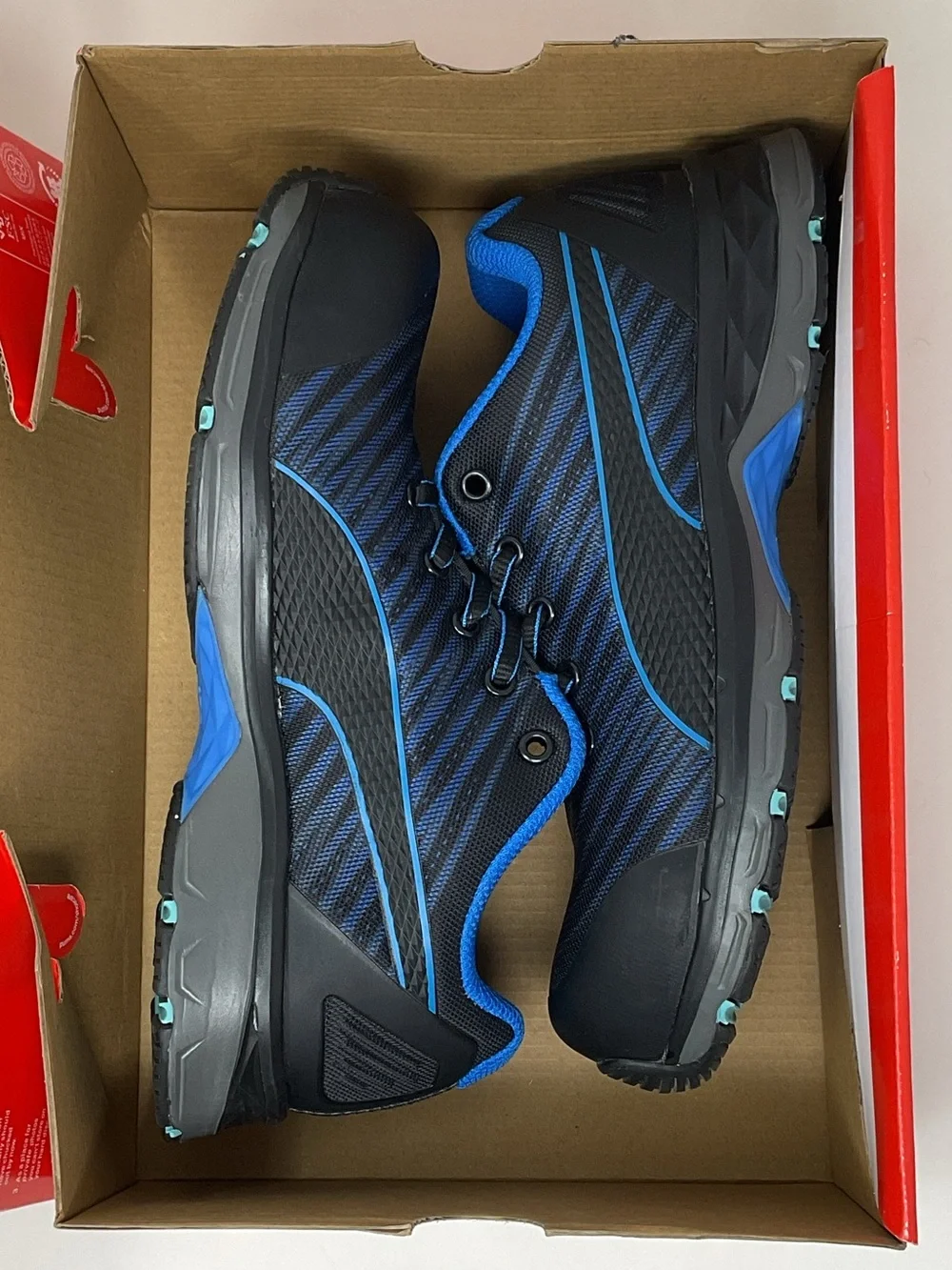 Puma lightweight athletic